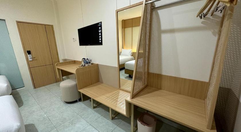 Masri Living By Daphna International Hotel Yogyakarta Luaran gambar